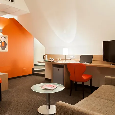 Kyriad Strasbourg Hotel Lingolsheim