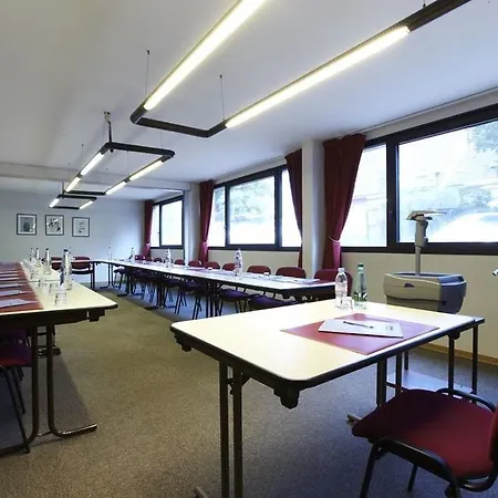 Kyriad Strasbourg Hotel 3*