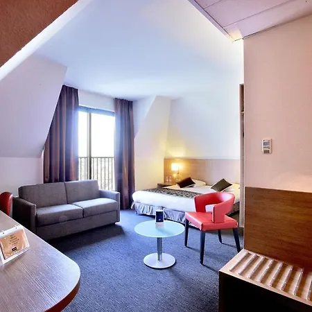 מלון Kyriad Strasbourg לינגולשהים