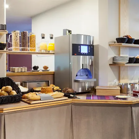 Kyriad Strasbourg Hotel Lingolsheim