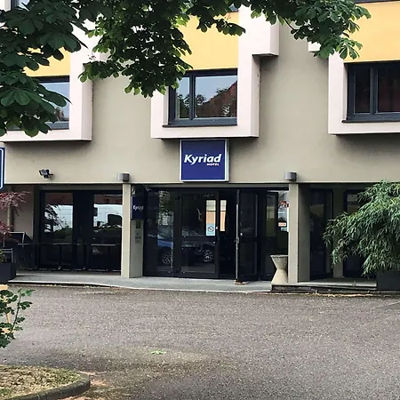 Kyriad Strasbourg Hotel Lingolsheim