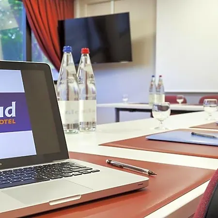 Hotel Kyriad Strasbourg 3*