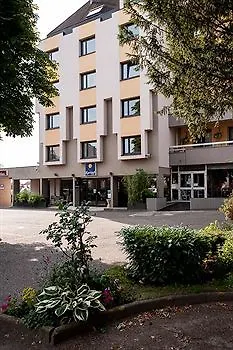 Kyriad Strasbourg 3* לינגולשהים