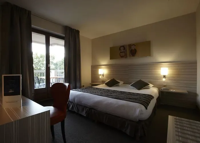 Kyriad Strasbourg Hotel Lingolsheim