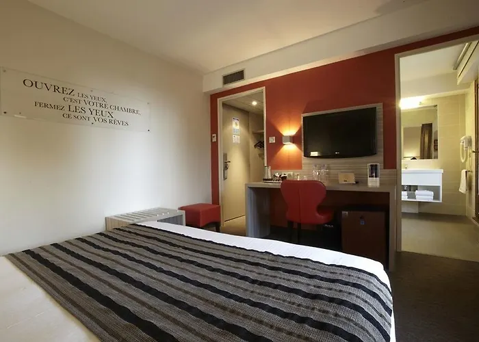 Hotel Kyriad Strasbourg 3*