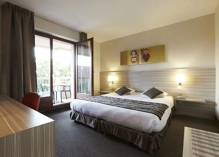 Kyriad Strasbourg 3*