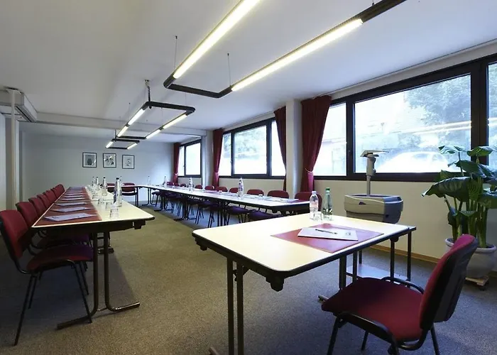 Kyriad Strasbourg Hotel 3*