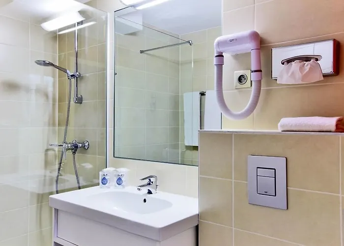 Kyriad Strasbourg 3* Lingolsheim