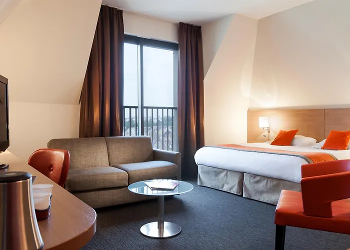 Kyriad Strasbourg Hotel Lingolsheim