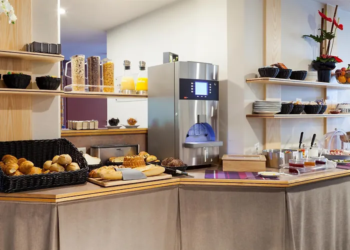 Kyriad Strasbourg Hotel Lingolsheim