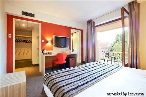 Kyriad Strasbourg 3*